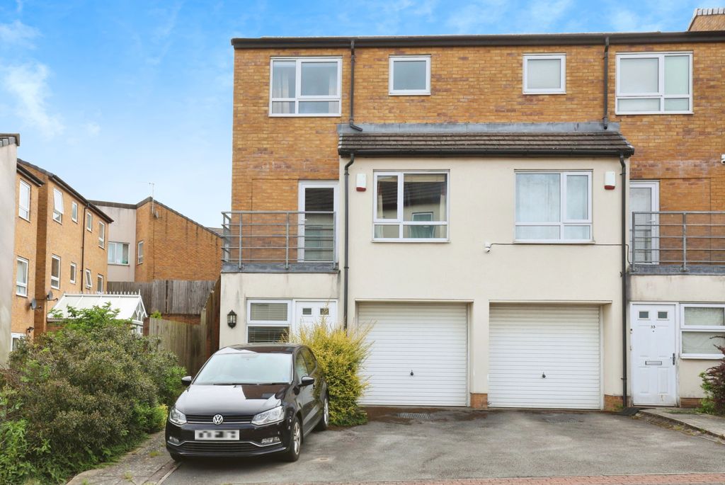 Property photo 1 of 16 Photography