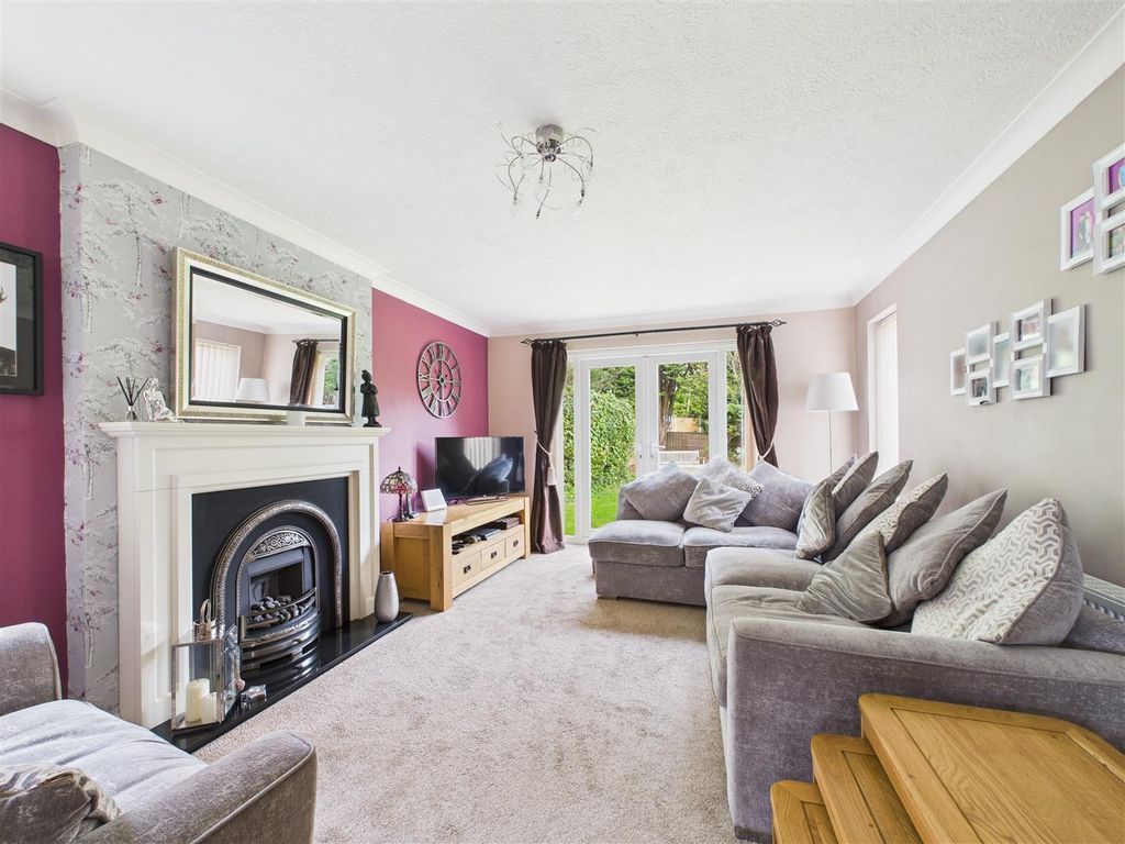 Property photo 1 of 25 Cam03303G0-Pr0239-Still023.Jpg