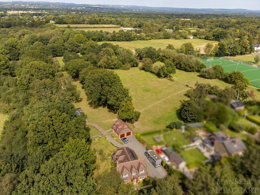 Property photo 2 of 41