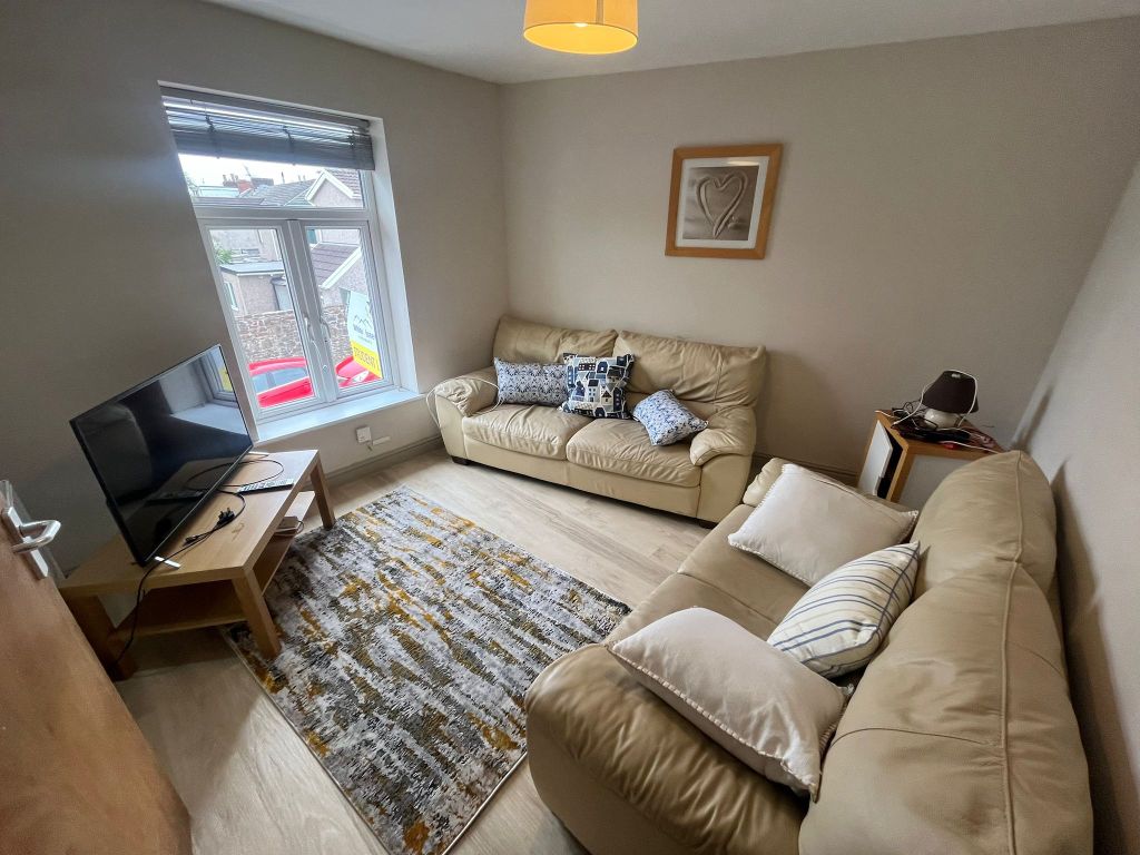 Property photo 2 of 14