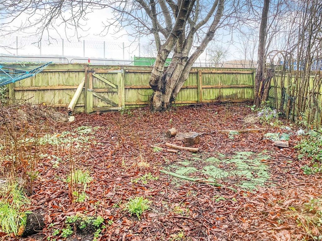 Property photo 2 of 5