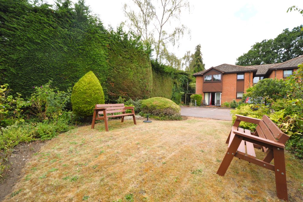 Additional image 12 of 1 bed property for saleOakleigh, Lightwater Road, Lightwater GU18