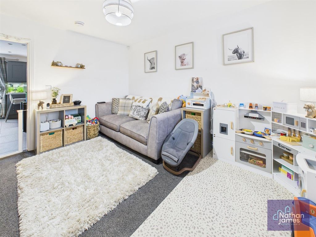 Property photo 3 of 16 Living Room