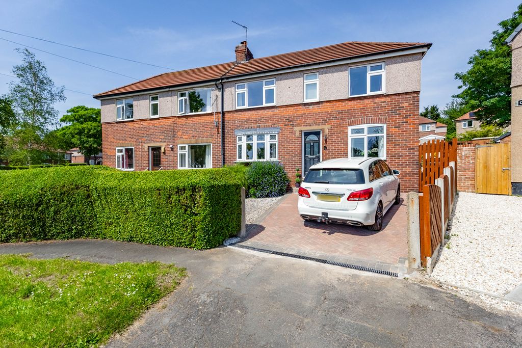 Property photo 1 of 17 3Â Bedroom Semi Detached For Sale