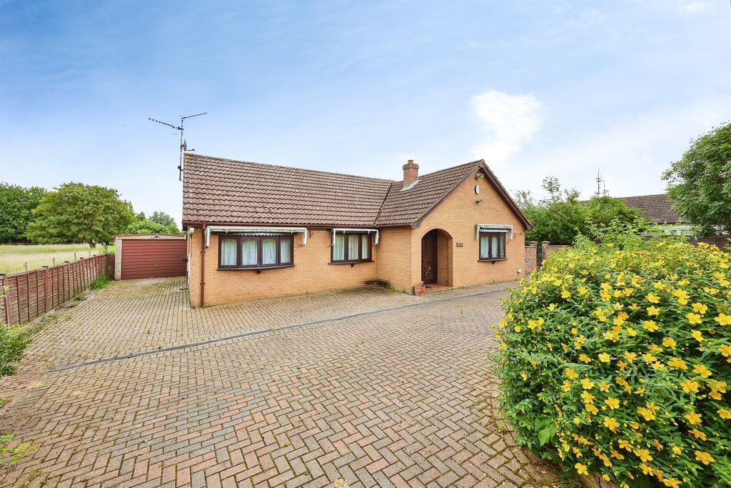 Property photo 1 of 18