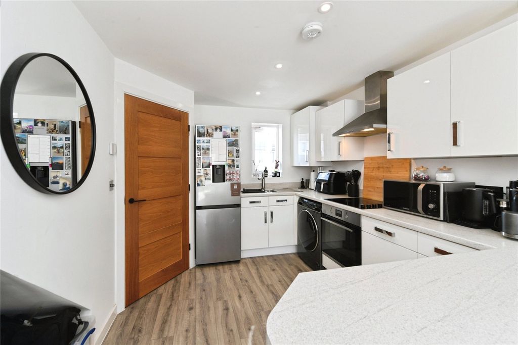 Property photo 2 of 14 Picture No. 06