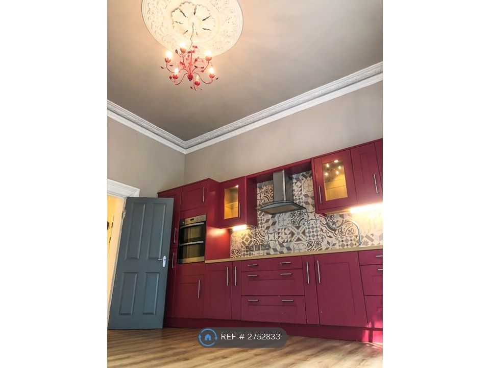 Property photo 2 of 16 Kitchen &amp; Lounge