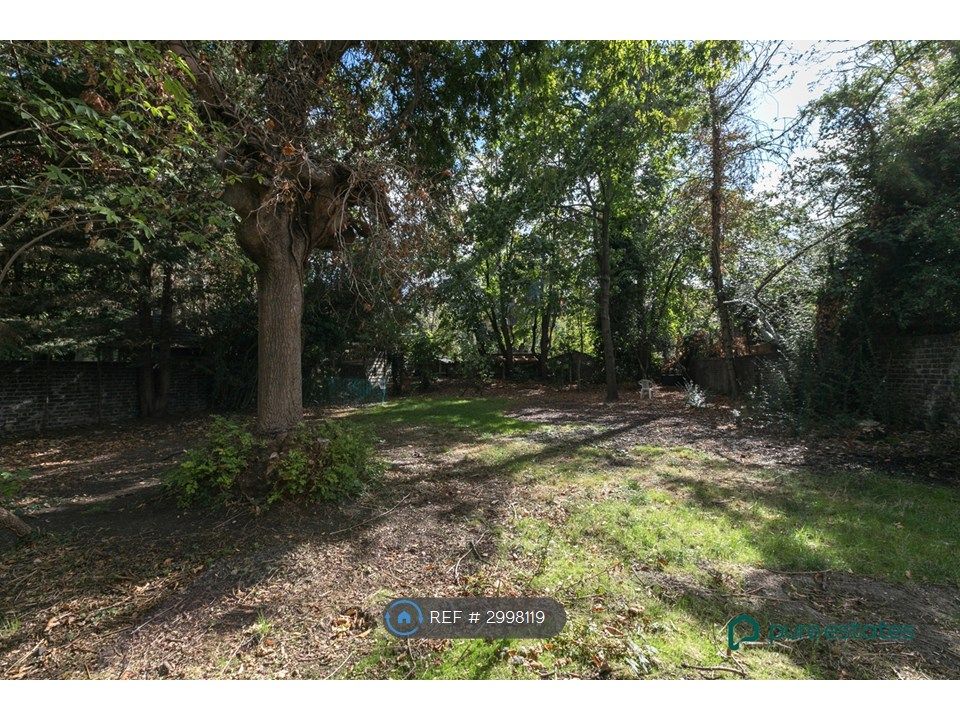 Property photo 3 of 3