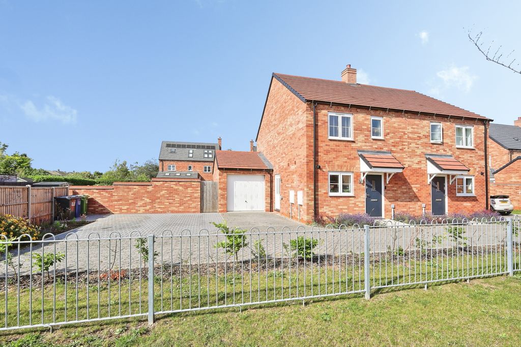 Property photo 1 of 21 A9621c96-2