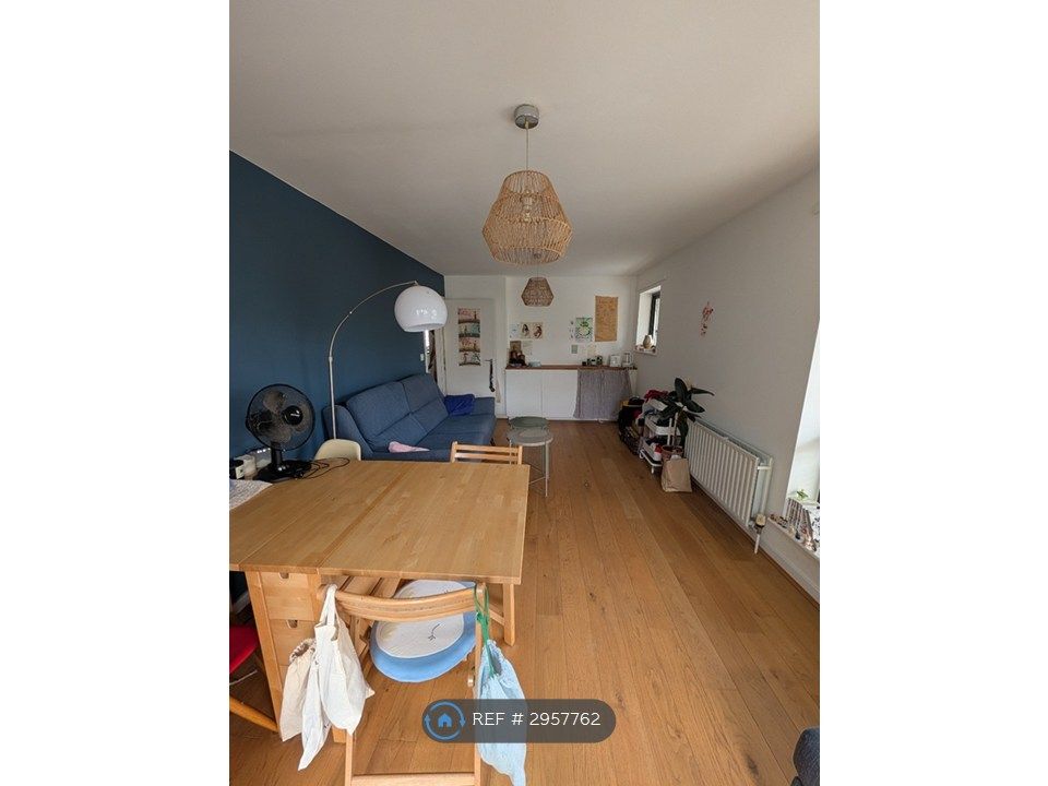 Property photo 1 of 12 Living Room A