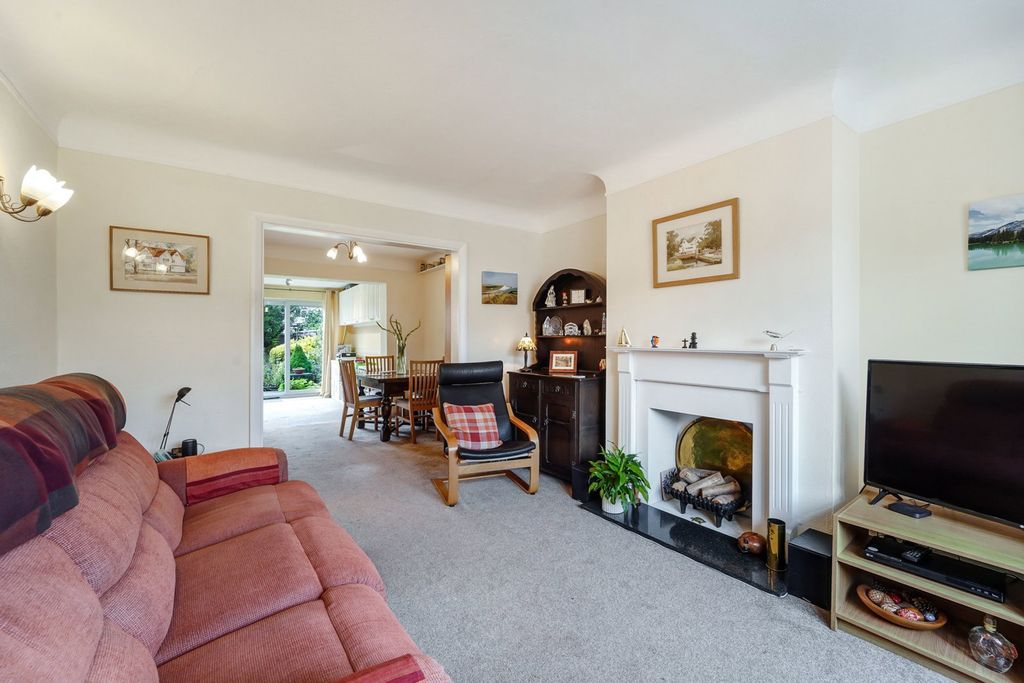 Property photo 3 of 18