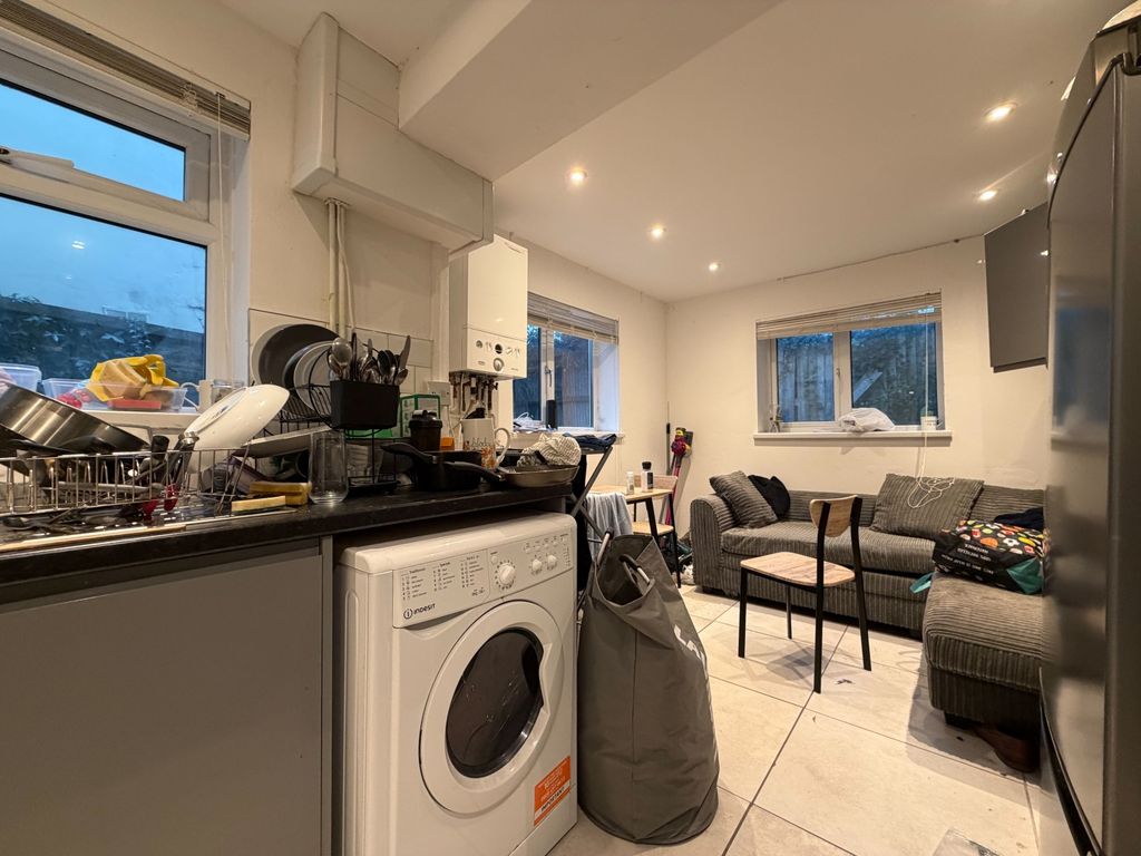 Property photo 2 of 8 Img_4183