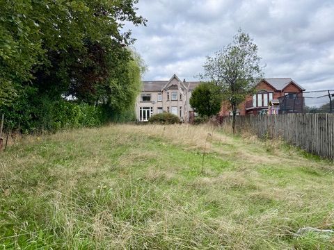 Property photo 2 of 85