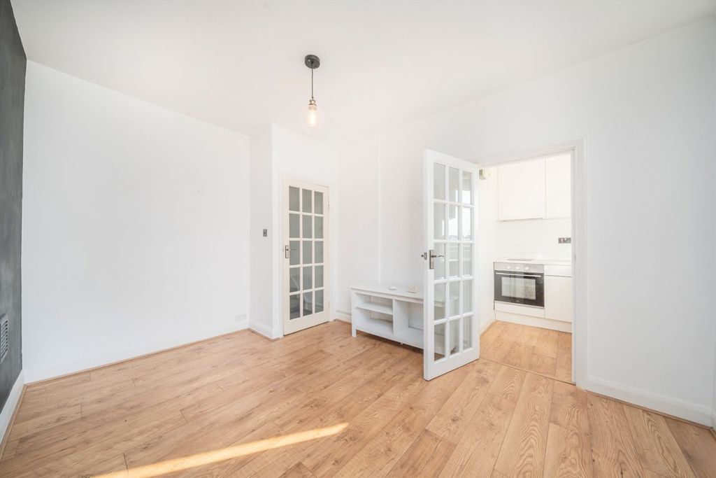 Property photo 2 of 4