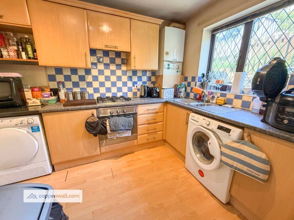 Property photo 3 of 21