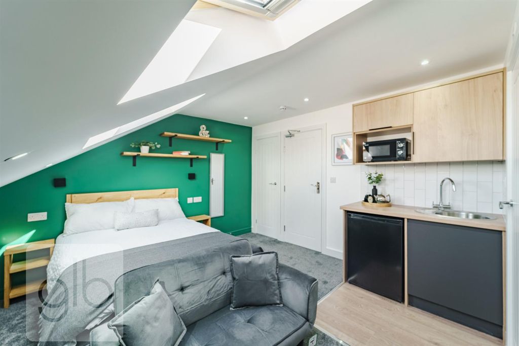 Property photo 1 of 13 6.Png