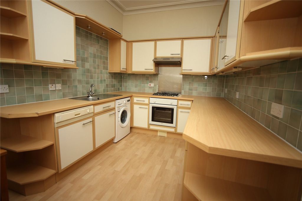 Property photo 3 of 10 Picture No. 05