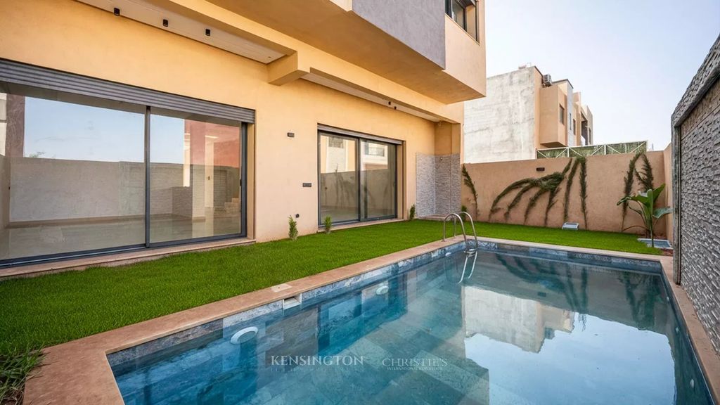 Property photo 1 of 30