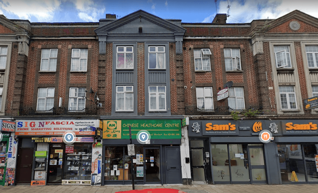 Property photo 1 of 3 Studio Flat In Harrow Wealdstone