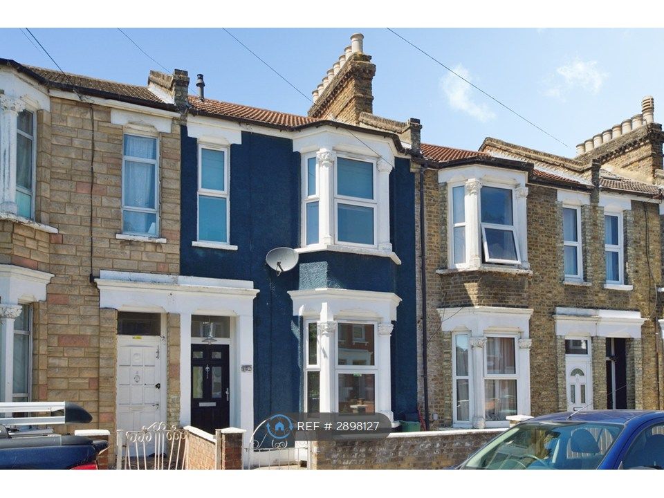 Property photo 2 of 21