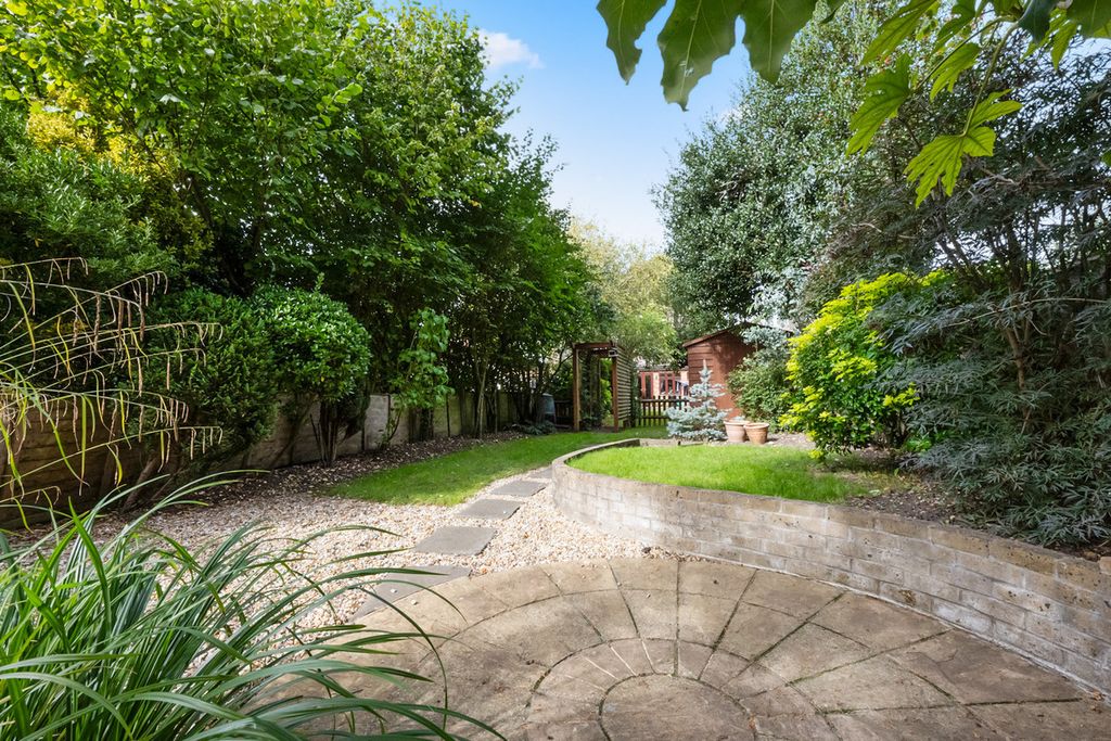 Property photo 3 of 10