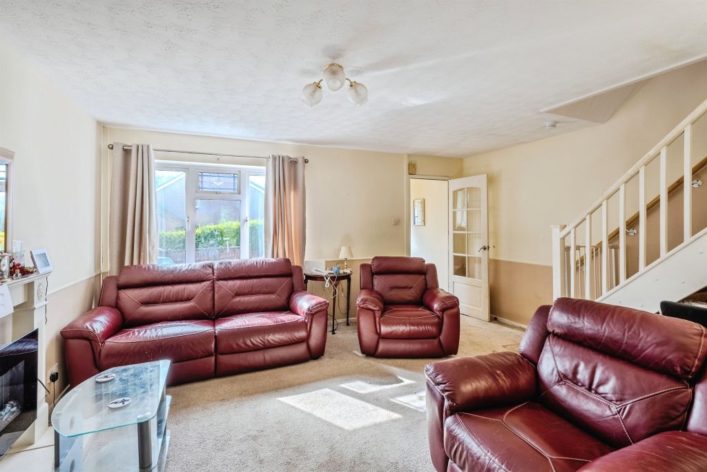 Property photo 3 of 25