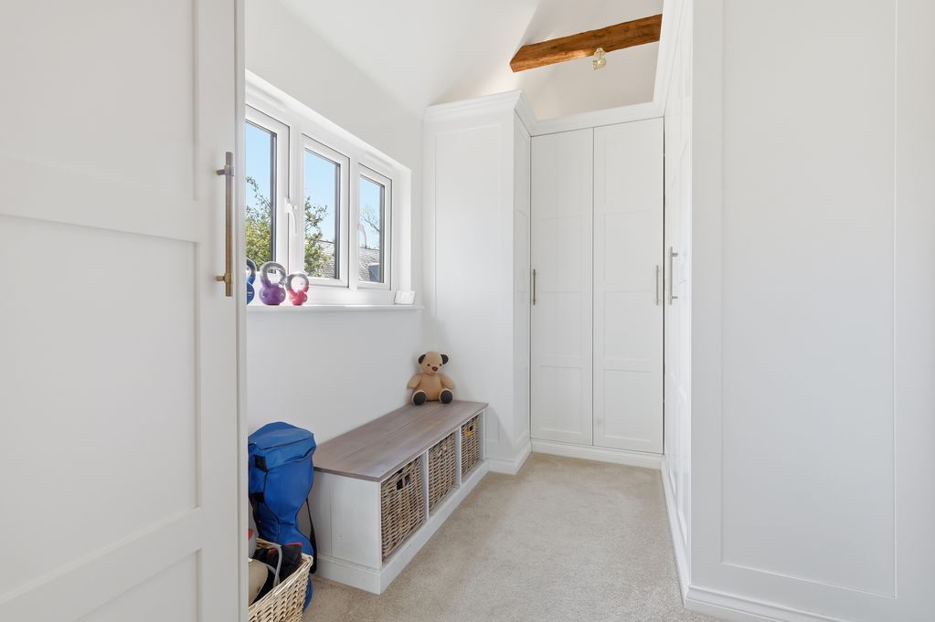 Additional image 32 of 5 bed barn conversion for saleThe Barn, Church Street, Billericay CM11