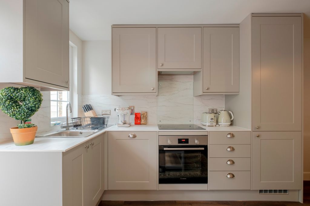 Property photo 3 of 26