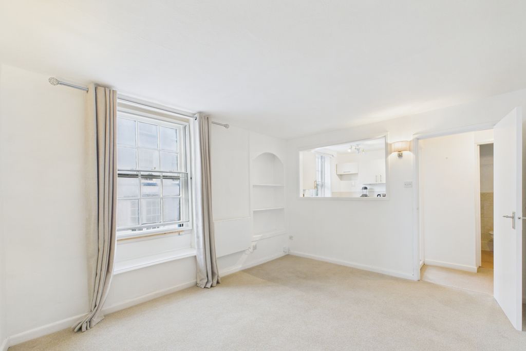 Property photo 3 of 6 Picture No. 04