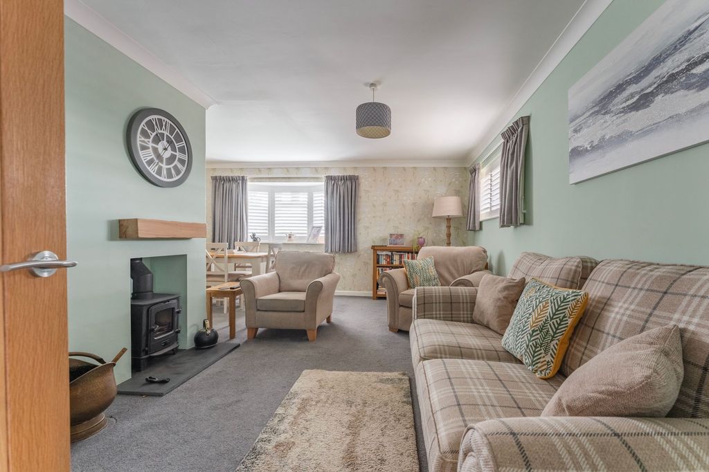 Property photo 3 of 20