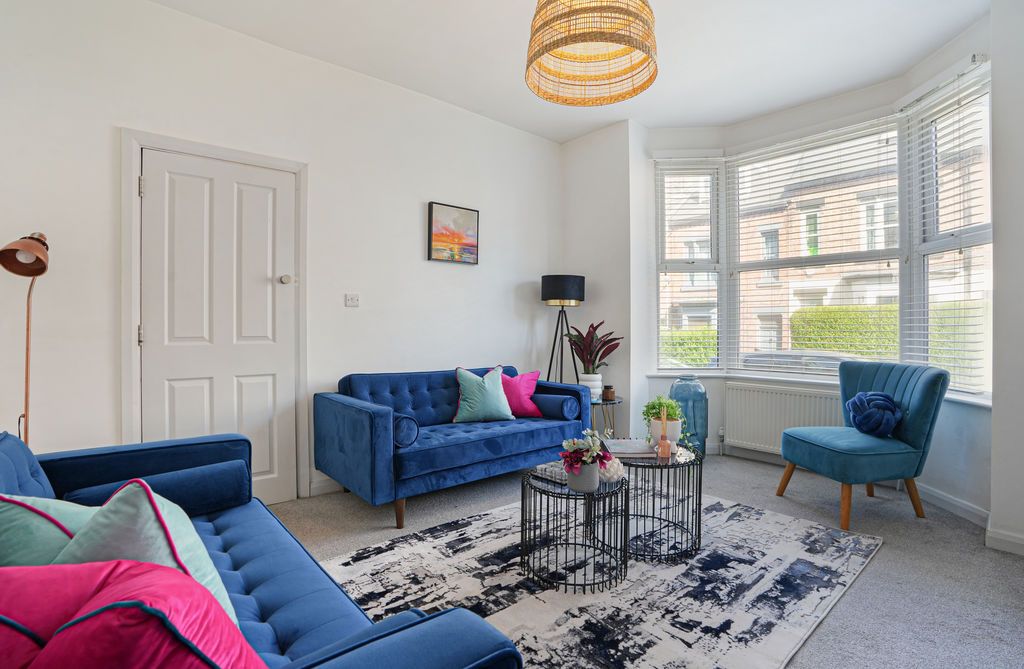 Property photo 1 of 29 Living Room