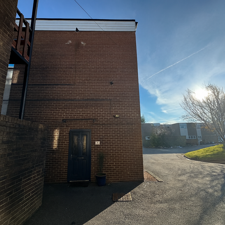 Property photo 2 of 19