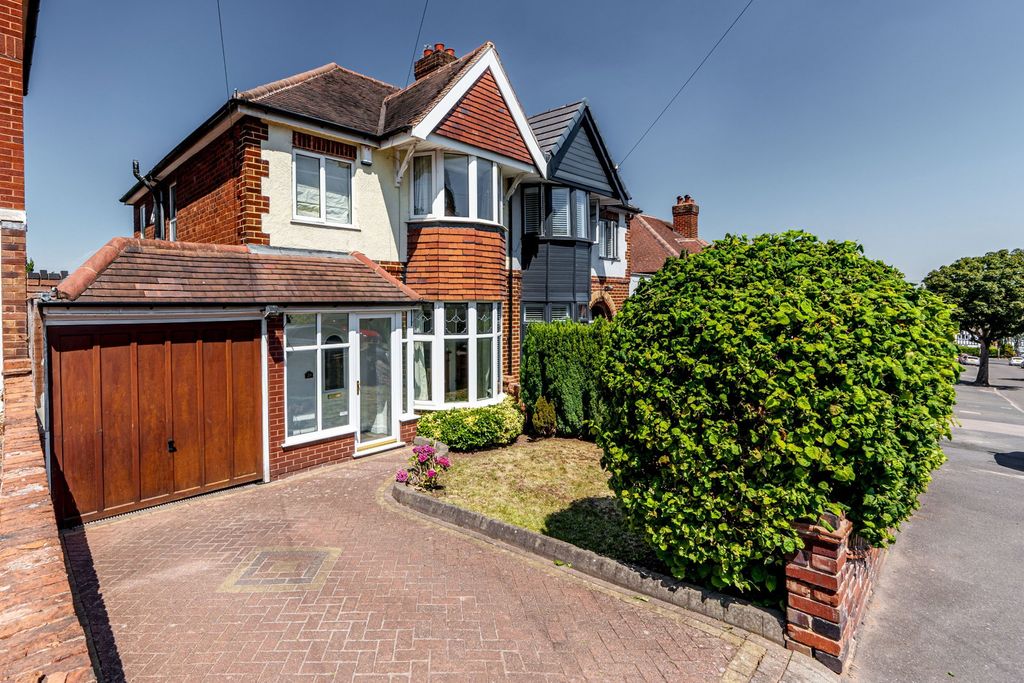 Property photo 1 of 19