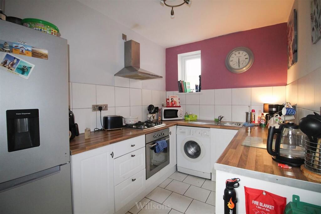 Property photo 3 of 20