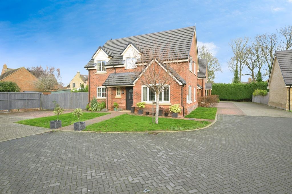 Property photo 1 of 16