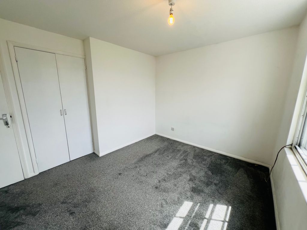 Property photo 3 of 15 Bedroom 1