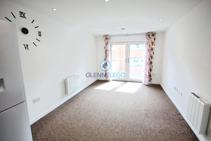 Property photo 2 of 8
