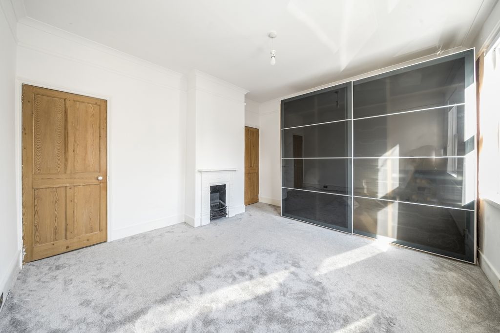 Property photo 2 of 17 1363959-18-68E69B...