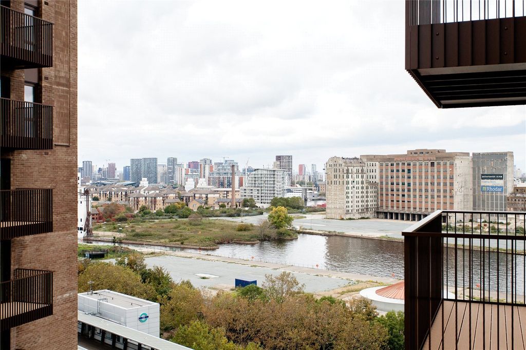 Property photo 2 of 9