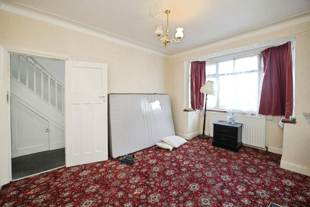 Property photo 3 of 18 Pbox-Img.Jpg