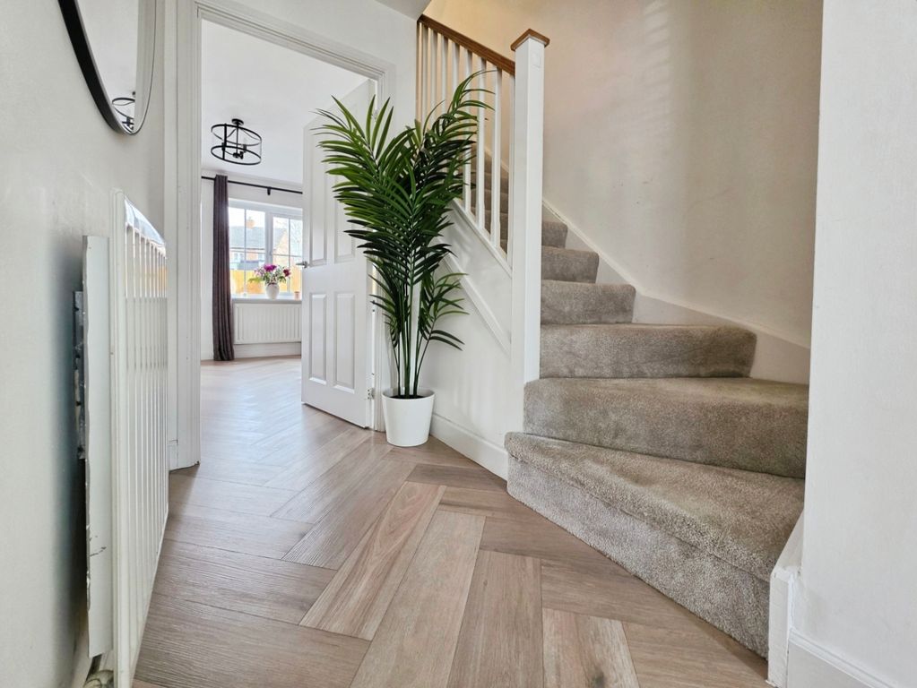 Property photo 3 of 53 Pbox-Img.Jpg