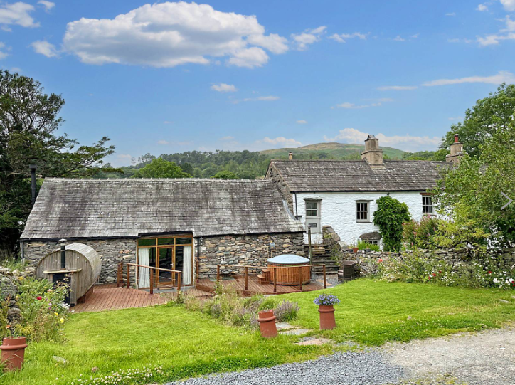Property photo 1 of 76