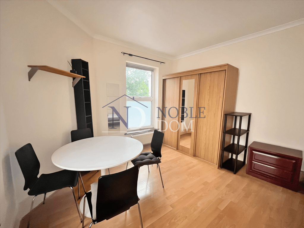 Property photo 2 of 7 Gallery