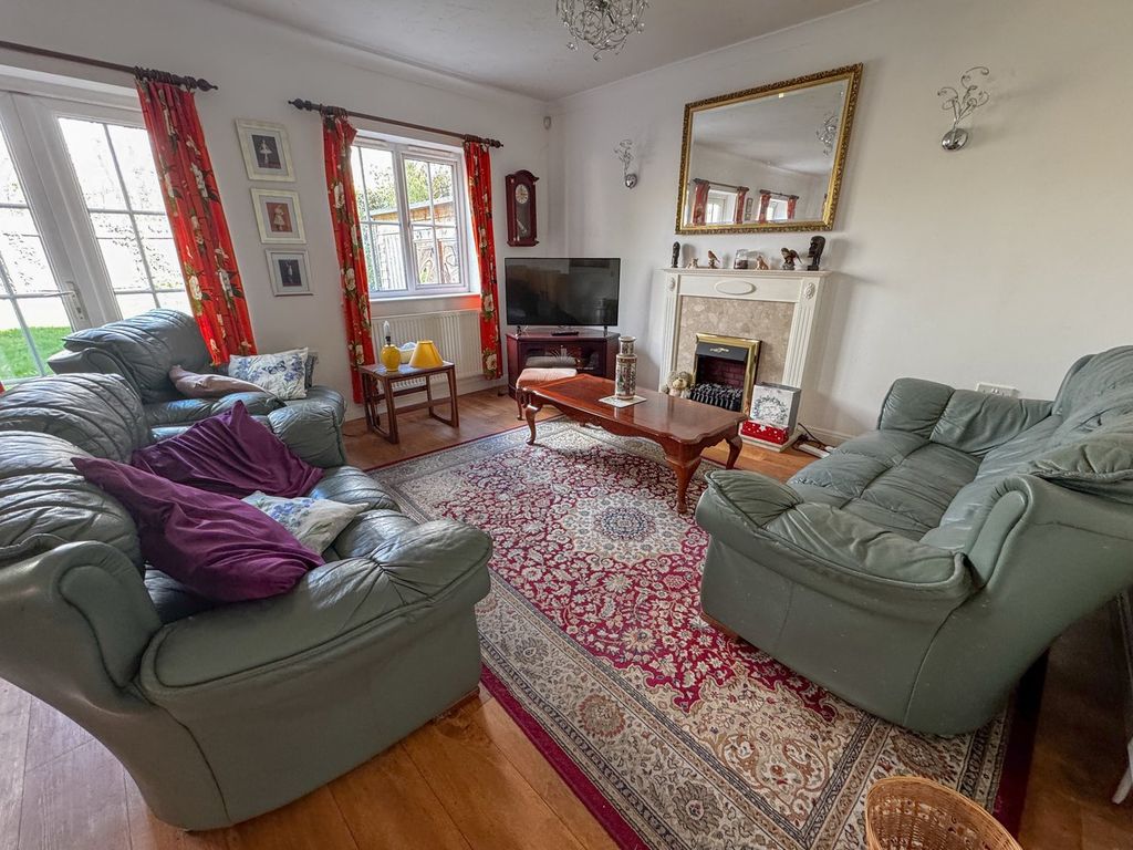 Property photo 3 of 21