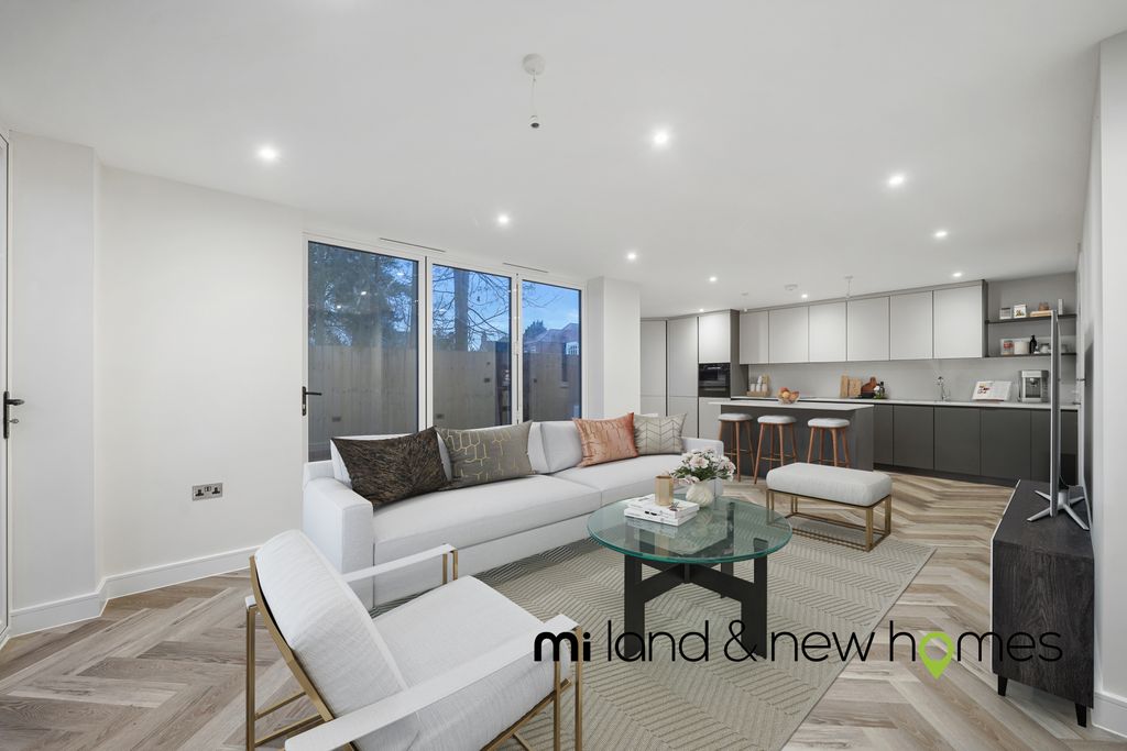 Property photo 2 of 11