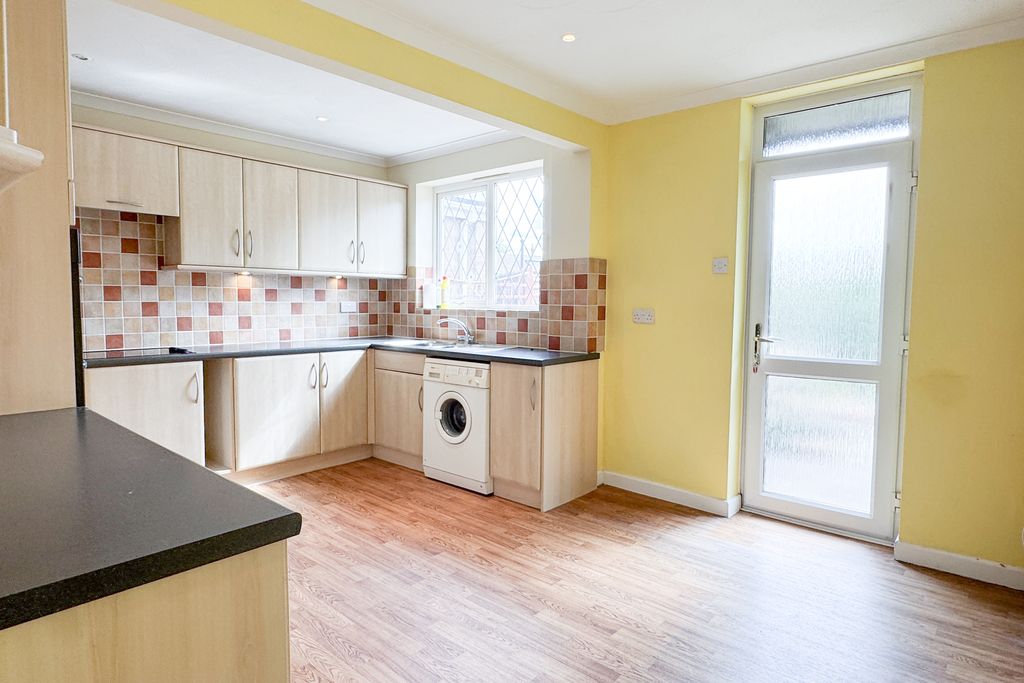 Property photo 3 of 17 3.Jpg