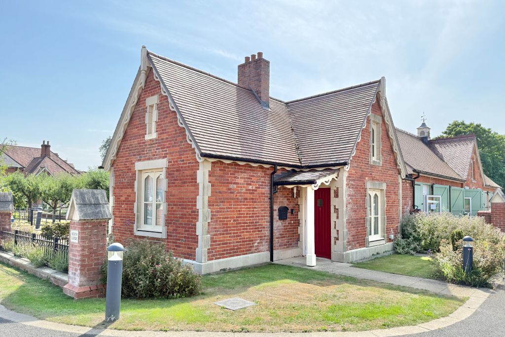 Property photo 2 of 22 Front