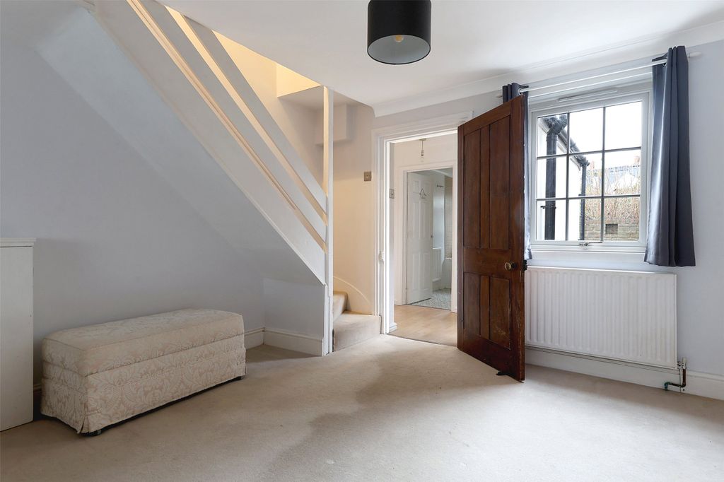 Property photo 3 of 15 Picture No. 18