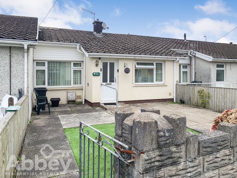 Property photo 1 of 8 Front