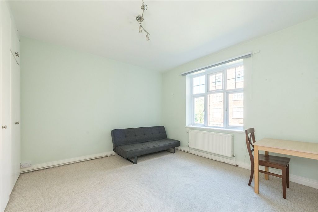 Property photo 2 of 14 Picture No. 05